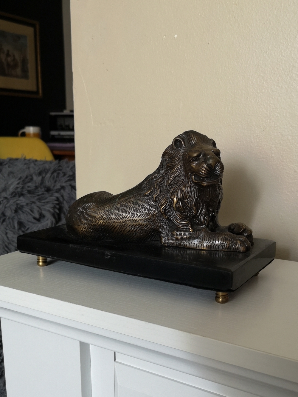 Fantastic Brass Bombay Lion Sculpture Bookend / Fireplace Mantel Footed Platform